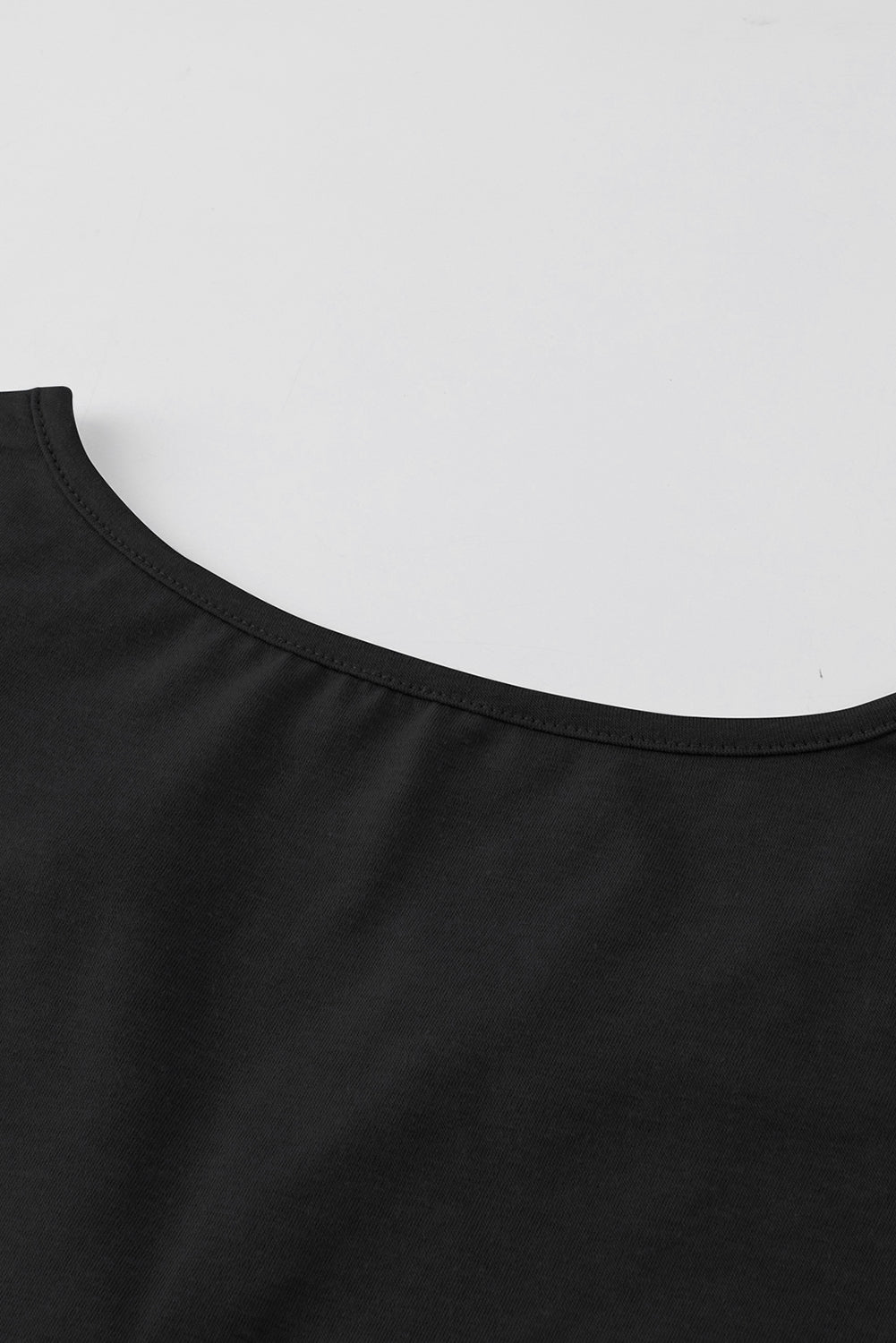 Black Solid Slim-fit V Neck Tank Top